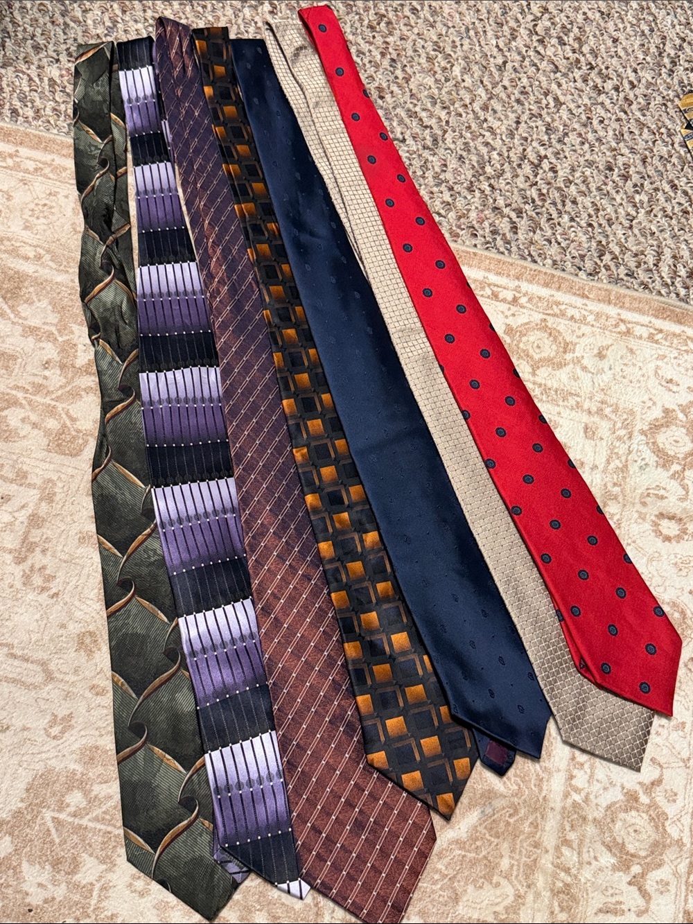 Men's Silk Tie Lot (7)